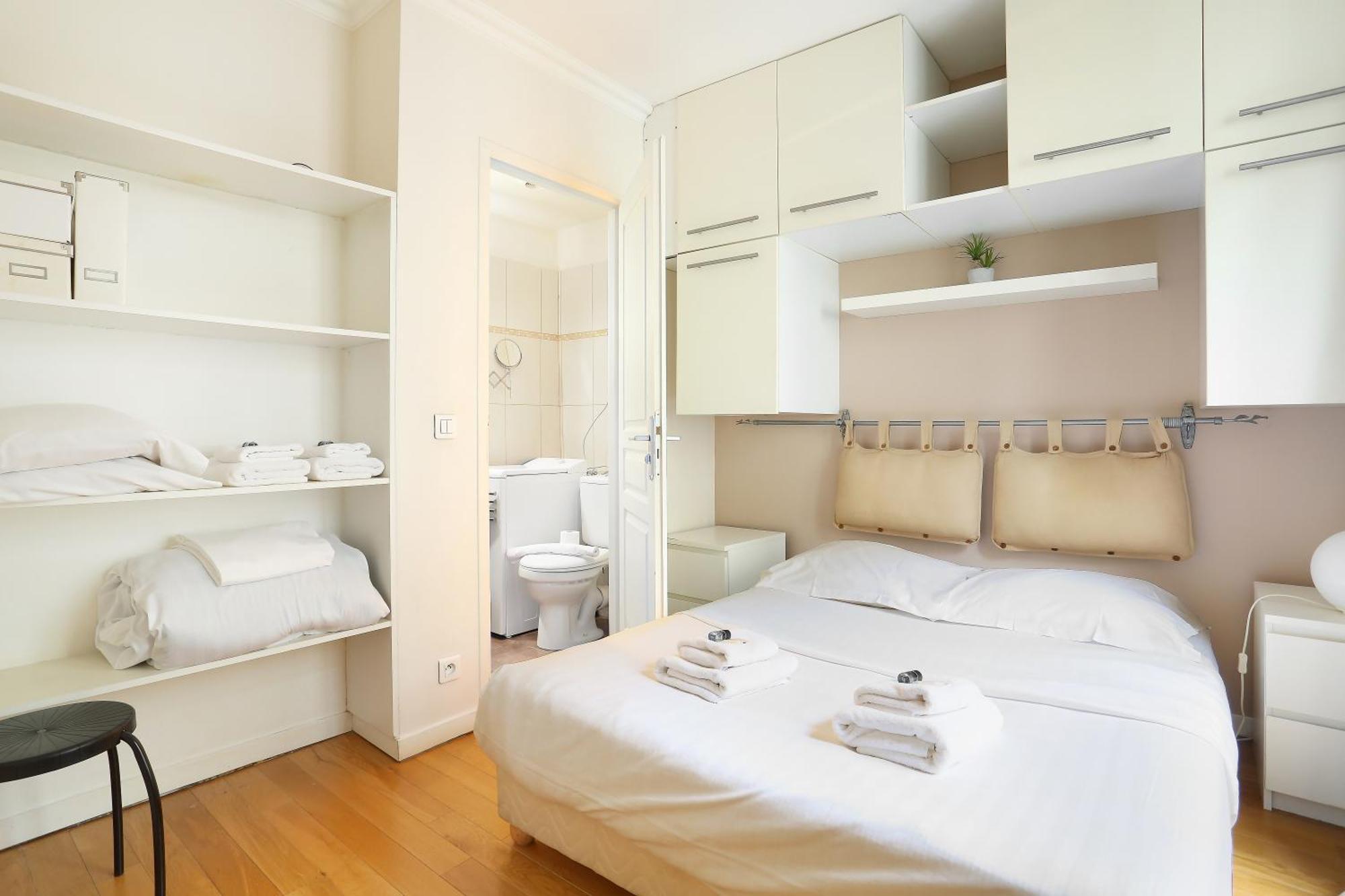 Pick A Flat'S Apartments In Batignolles - Rue Biot 파리 외부 사진