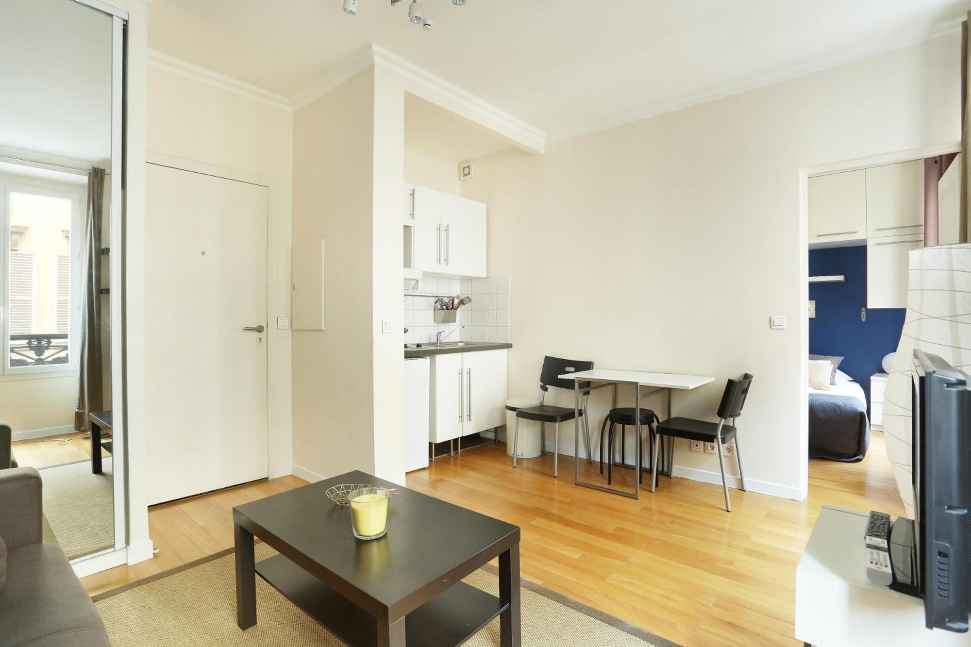 Pick A Flat'S Apartments In Batignolles - Rue Biot 파리 외부 사진