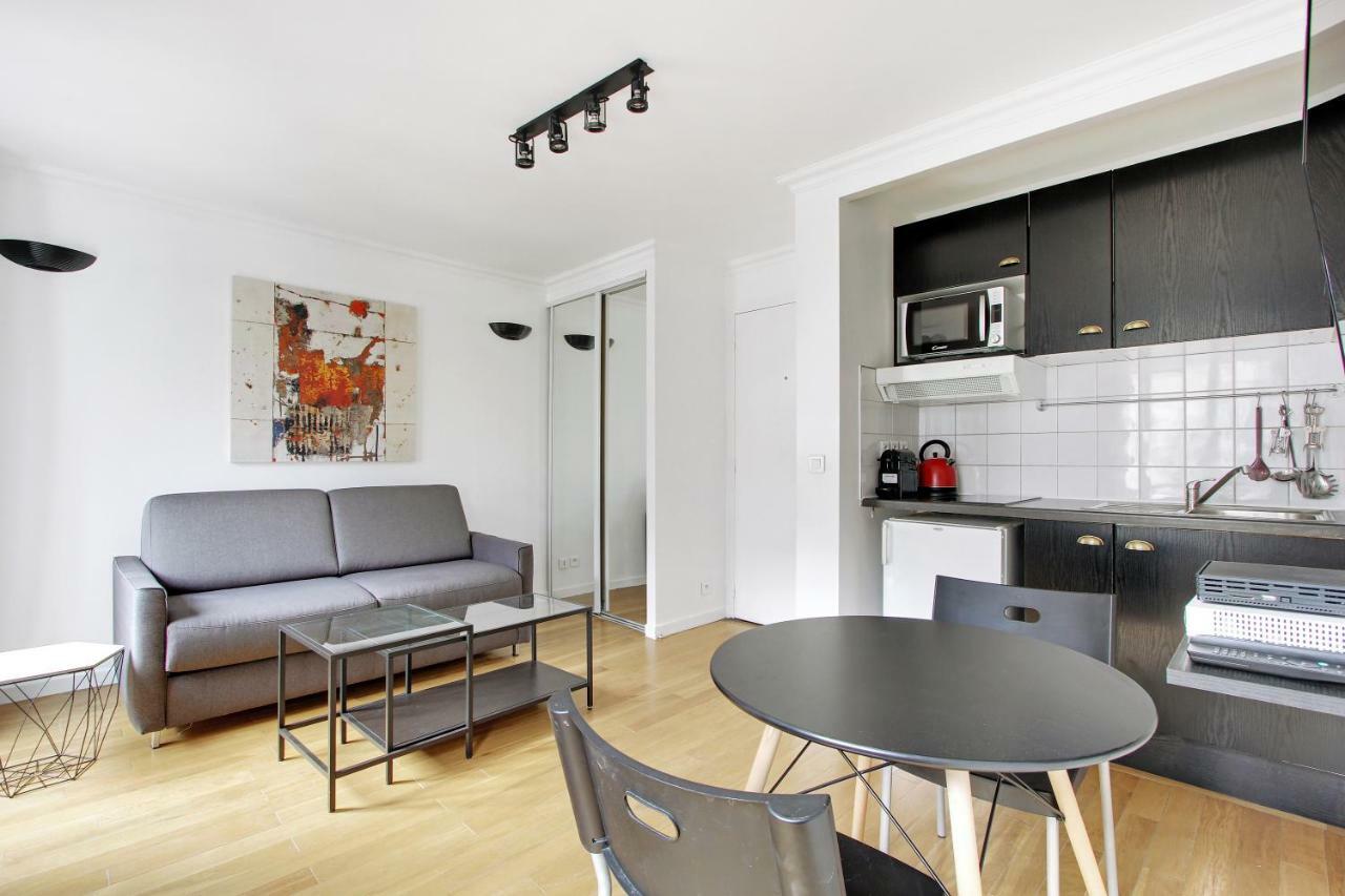Pick A Flat'S Apartments In Batignolles - Rue Biot 파리 외부 사진