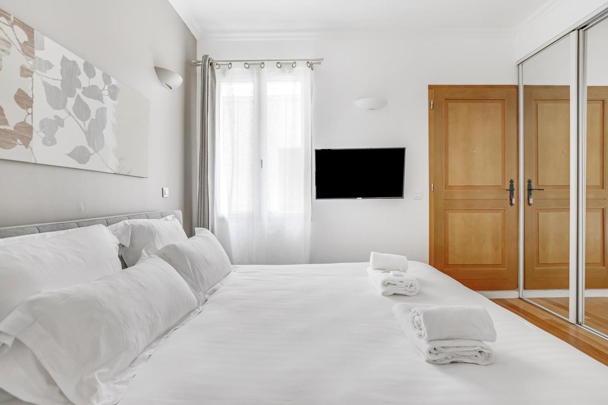 Pick A Flat'S Apartments In Batignolles - Rue Biot 파리 외부 사진